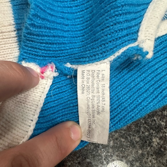 Christmas dog sweaters size large - Picture 3 of 5